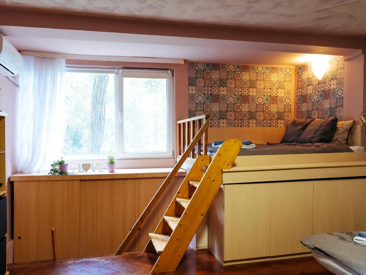 Woody - Cozy And Quiet Place Near Moghioros Park Бухарест Экстерьер фото